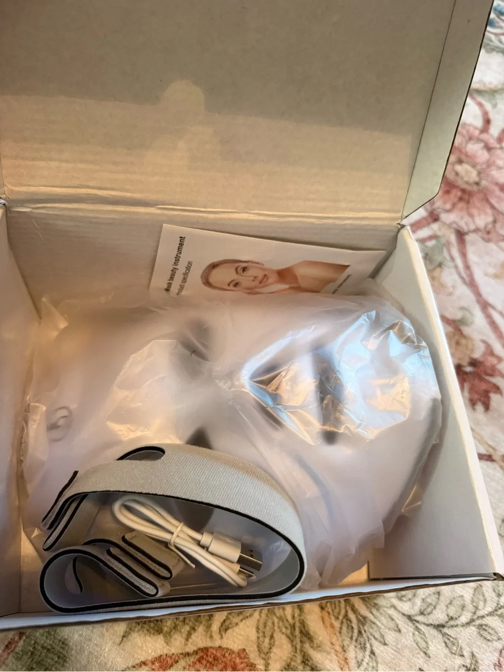 White LED Light Facial Beauty Mask for At-Home Skincare